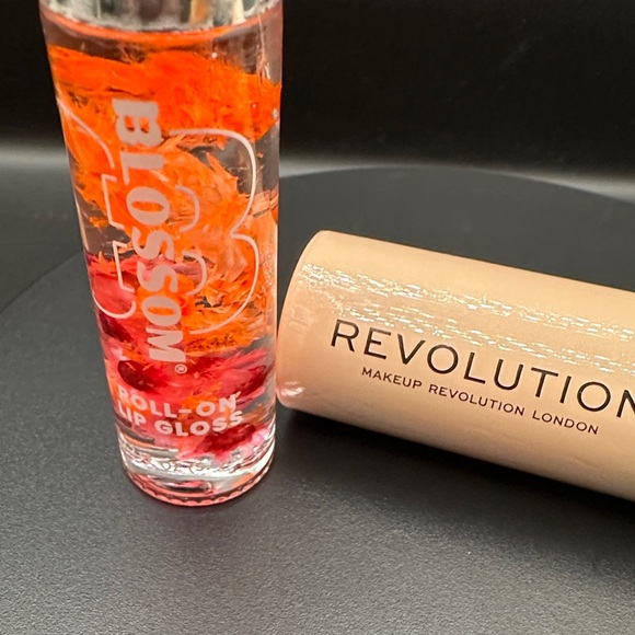 NEW and sealed Revolution F11 base stick foundation &Peach Blossom Lip Gloss Duo - Picture 2 of 4